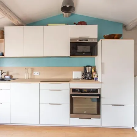 2-star Close To Beaches And Amenities * Αντίμπ