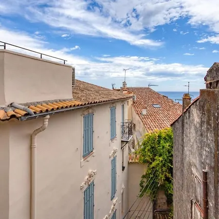 2-star Close To Beaches And Amenities Διαμέρισμα